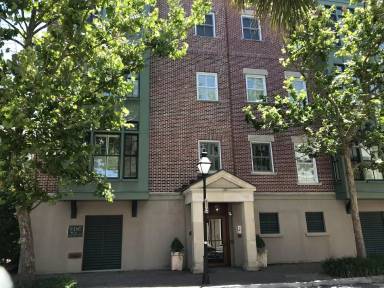 Main picture of 32 Prioleau Street Unit I