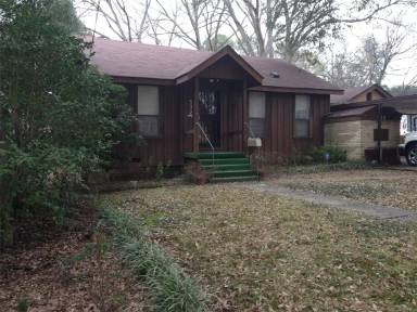 Main picture of 534 Robinhood Rd