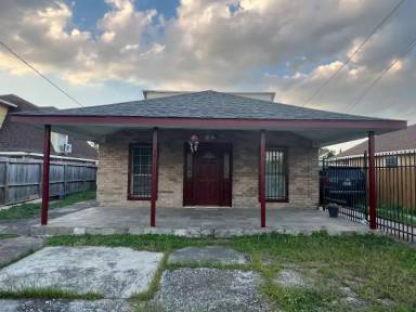 Main picture of 6917 Palestine St