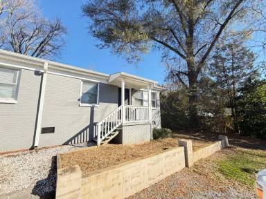 Main picture of 29 Oakland Ave SW