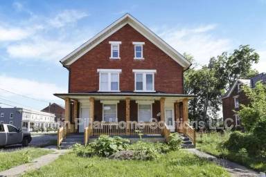 Main picture of 1544 Granville St