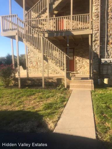 Main picture of 945 Old Wilmington Rd