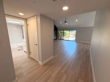 Main picture of 7826 E San Miguel Ave