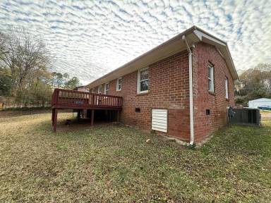 Main picture of 406 N Rutherford St