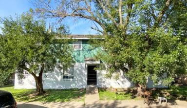 Main picture of 2402 Jaguar Ct