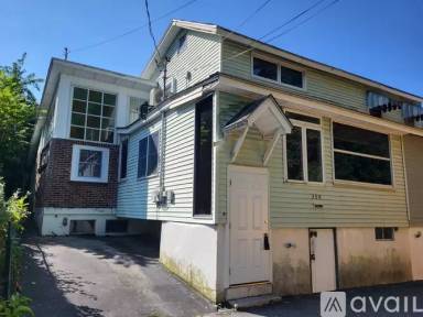 Main picture of 308 W Front St