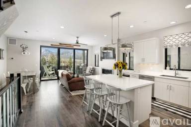 Main picture of 114 Juniper Trl