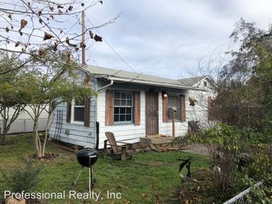 Main picture of 1324 SE Douglas Ave