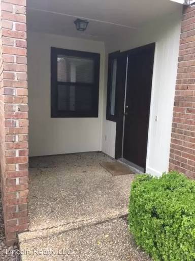 Main picture of 2708-36 Tyndall Dr