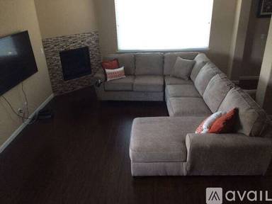 Main picture of 643 Embassy Cir