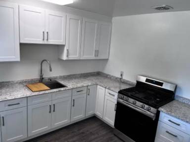 Main picture of 1208 N 11th Ave