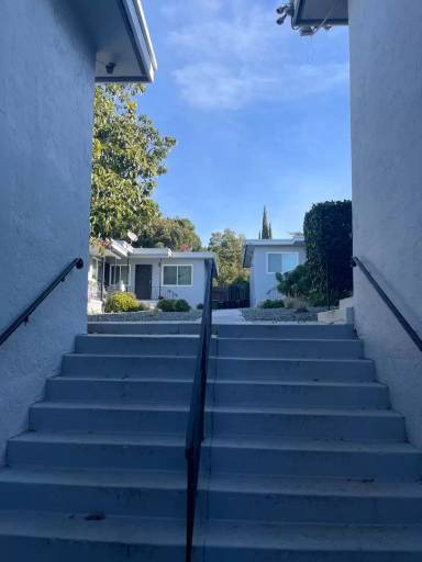 Main picture of 9240 MacArthur Blvd