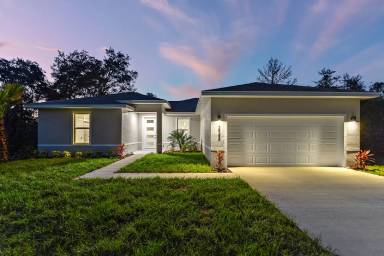 Main picture of 545 Cardinal Dr