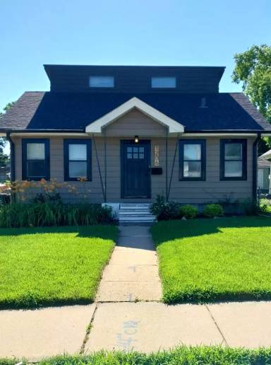Main picture of 1206 S 50th St