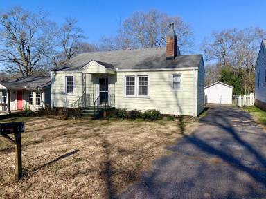 Main picture of 18 Brookdale Ave