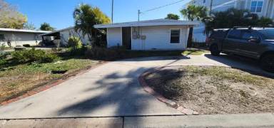Main picture of 1213 Bay Shore Blvd