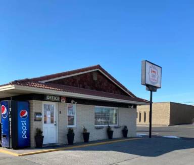 Main picture of 309 E 3rd Ave