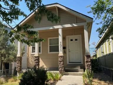 Main picture of 1011 N 30th St
