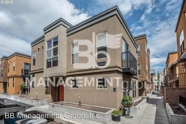Main picture of Q Condominiums