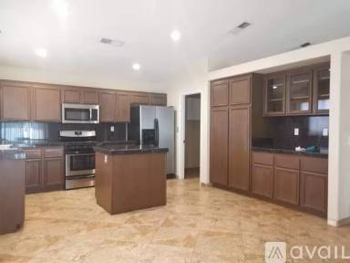 Main picture of 79369 Paseo del Rey
