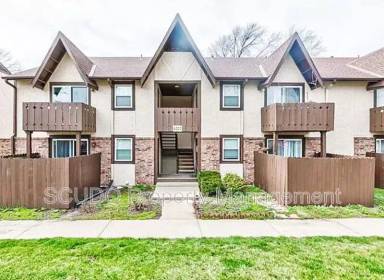 Main picture of 6202 Robinson St