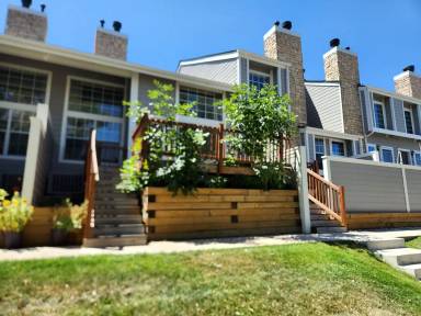 Main picture of 6858 Zenobia St