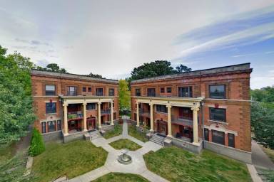 Main picture of 641 19th St