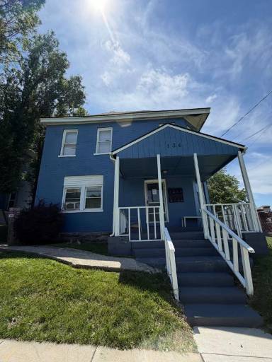 Main picture of 136 E Fourth St