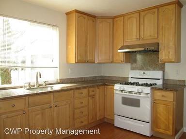 Main picture of 16385 Gordon Way