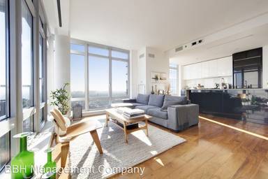 Main picture of One Northside Piers