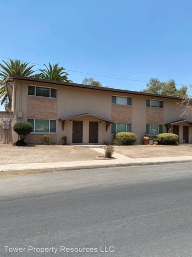 Main picture of 955 N Venice Ave