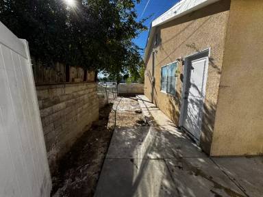 Main picture of 1239 Roxbury Dr