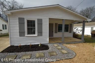 Main picture of 382 Magnolia St