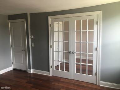 Main picture of 4942 N Lockwood Ave