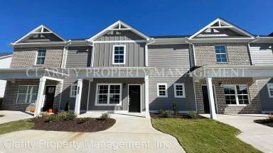 Main picture of 165 Bellingham Cv NE