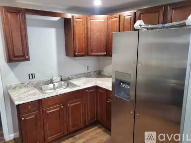 Main picture of 5321 Broadway St