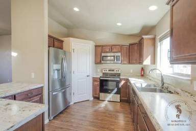 Main picture of 2267 Kingston Rd