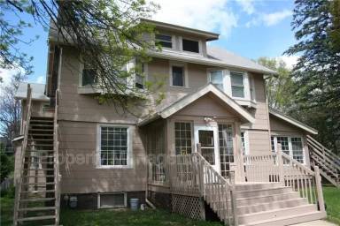 Main picture of 2931 Kingman Blvd