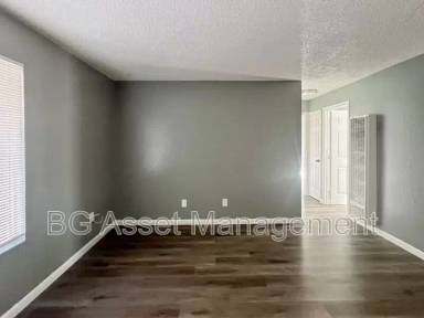 Main picture of 1610 Sanford Ave