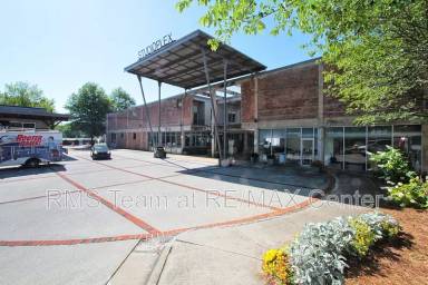 Main picture of Studioplex on Auburn
