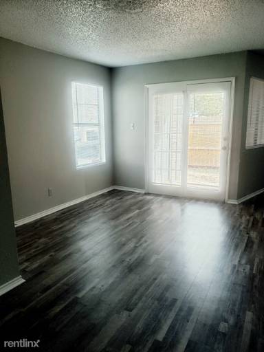 Main picture of Country Place Apartments