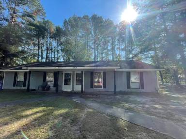 Main picture of 6415 Rockford Dr