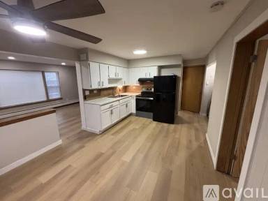 Main picture of 7305 S Kedzie Ave