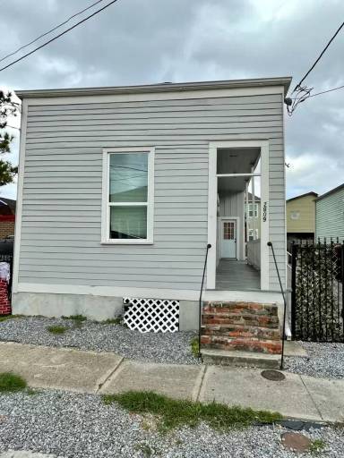 Main picture of 2809 1st St