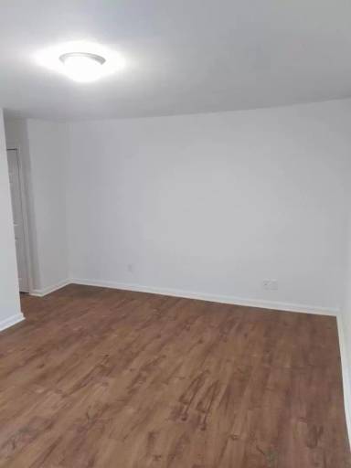 Main picture of Drake Crossing Apartments