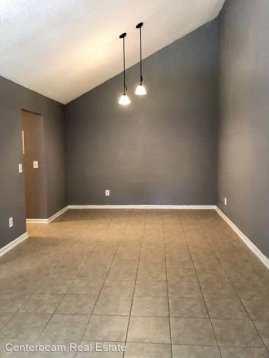 Main picture of Villa Pines At Baymeadows
