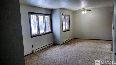 Main picture of 106 E 4th St