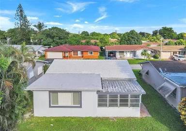 Main picture of 6105 NW 73rd Ter