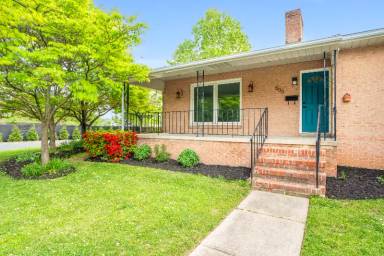 Main picture of 500 Apple Ave