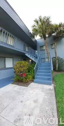 Main picture of 2455 Oak Park Way